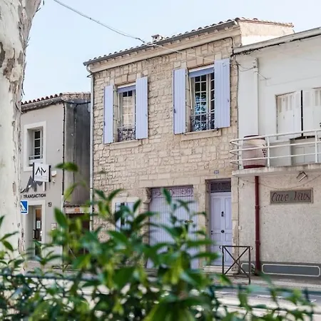 Lesehan Mortes Vue Remparts Apartment *