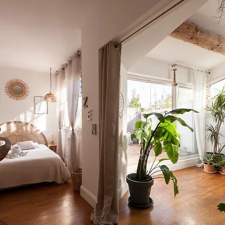 Lesehan Mortes Vue Remparts Apartment Aigues-Mortes