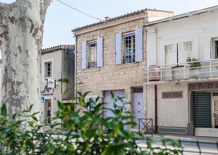 Lesehan Mortes Vue Remparts Apartment *