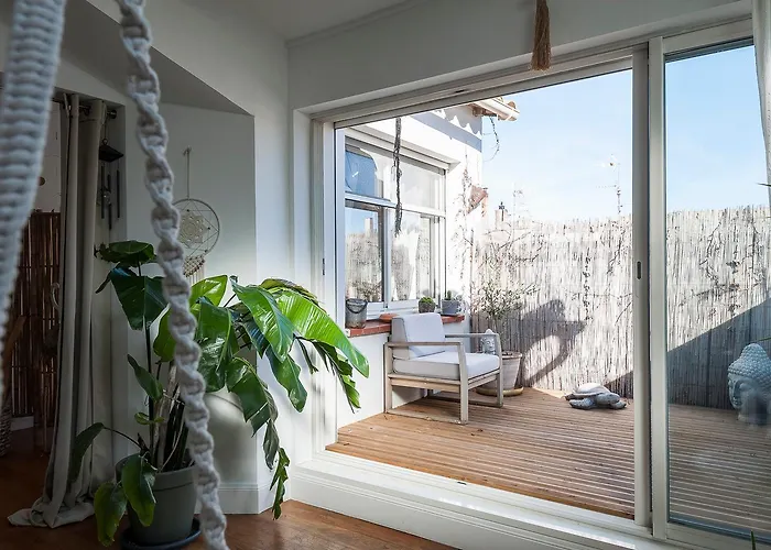 Lesehan Mortes Vue Remparts Apartment Aigues-Mortes